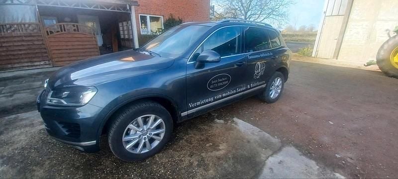 Gebraucht VW Touareg Terrain Tech 262 PS (192 kW) 2016 Grau SUV