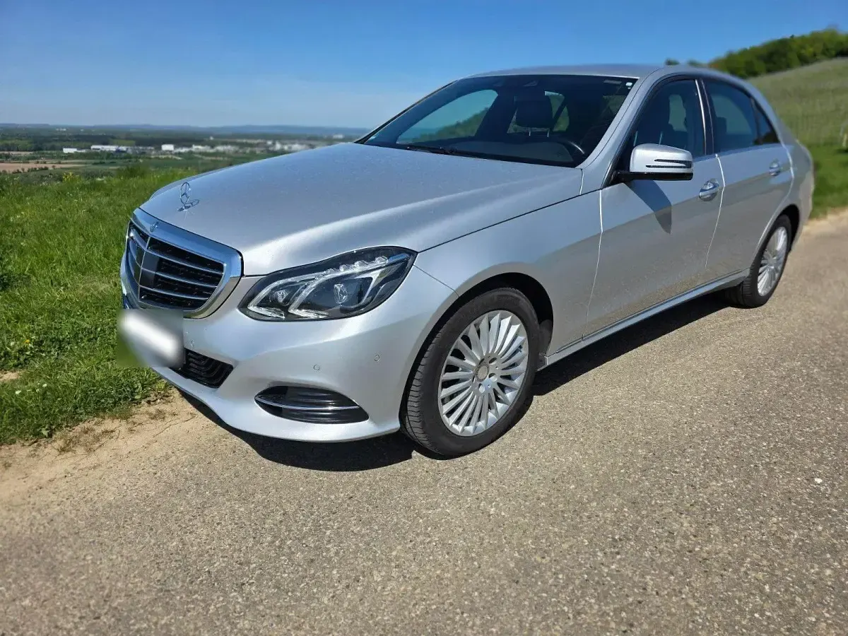 Gebraucht Mercedes E400 Elegance 333 PS (244 kW) 2013 Silber Limousine