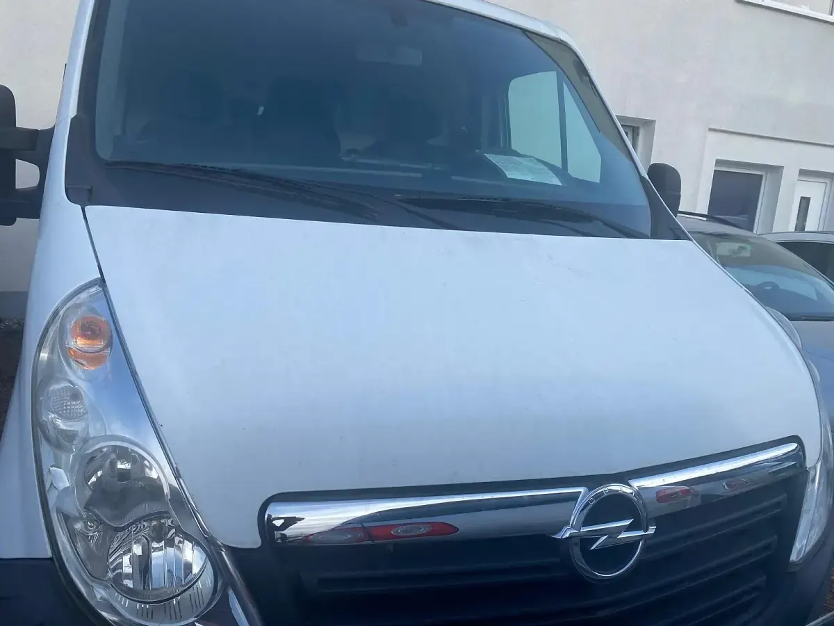 Gebraucht Opel Movano 131 PS (96 kW) 2018 Weiß Van / Kleinbus