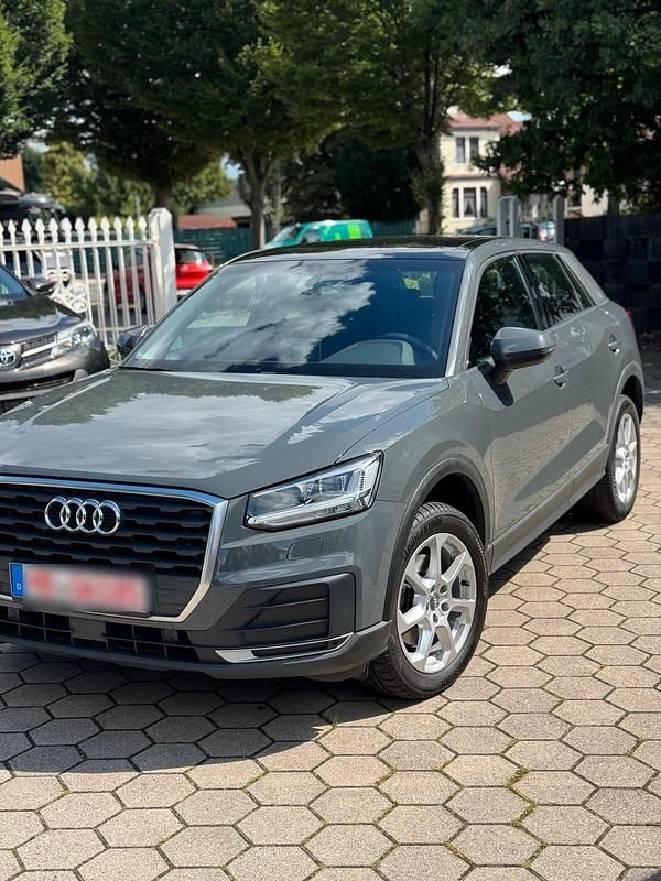 Gebraucht Audi Q2 Ambiente 150 PS (110 kW) 2018 SUV