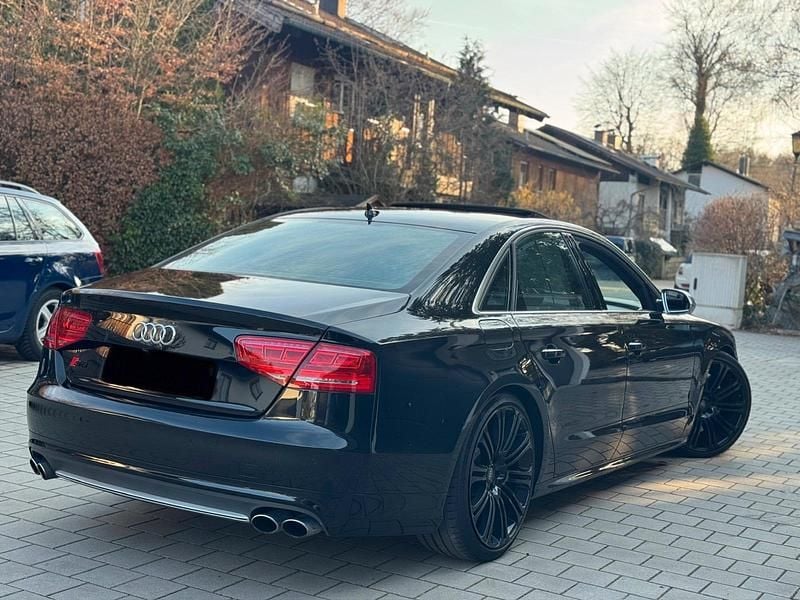 Gebraucht Audi S8 Design 520 PS (382 kW) 2012 Schwarz Limousine