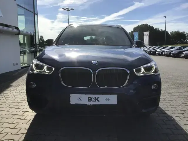 Gebraucht BMW X1 Sport Line 150 PS (110 kW) 2019 Blau SUV
