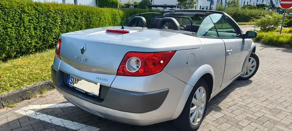 Gebraucht Renault Mégane Cabriolet Dynamique 111 PS (81 kW) 2006 Silber Cabrio