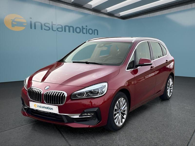 Rot Gebraucht 2019 BMW 218 Active Tourer Van / Kleinbus | 17.299 € (Fairer Preis) - Bild 1/4