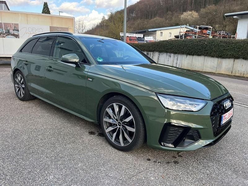Gebraucht Audi A4 S-Line 204 PS (150 kW) 2023 Grün Kombi
