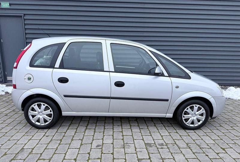 Gebraucht Opel Meriva Edition 101 PS (74 kW) 2004 Silber Van / Kleinbus