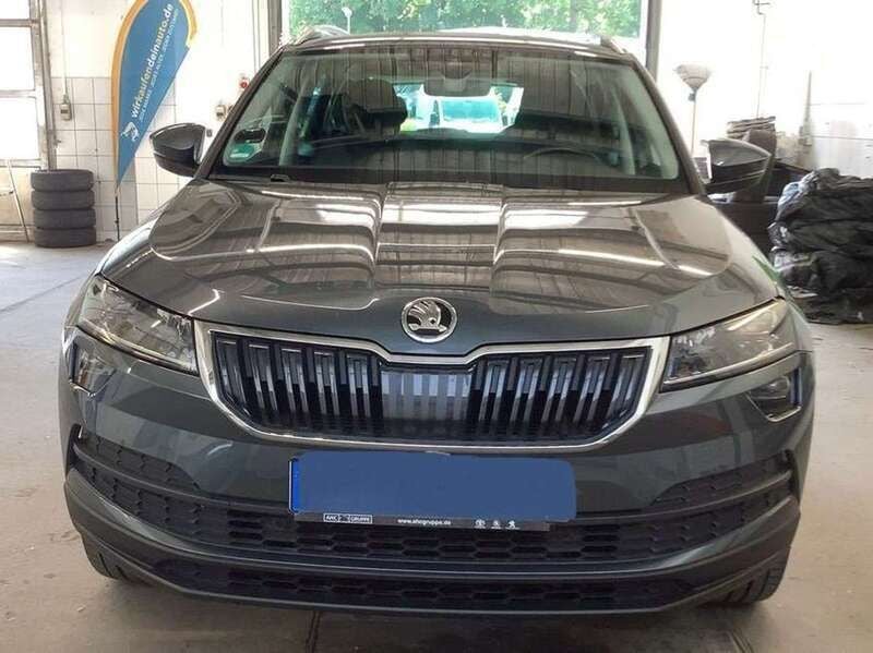 Grau Gebraucht 2018 Skoda Karoq Style SUV | 16.000 € (Superpreis) - Bild 1/4