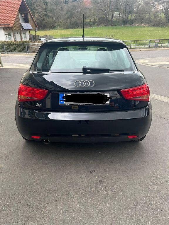 Gebraucht Audi A1 Ambition 86 PS (63 kW) 2012 Schwarz Kleinwagen