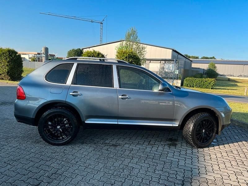 Grau Gebraucht 2004 Porsche Cayenne S SUV | 3.333 € (Superpreis) - Bild 1/4