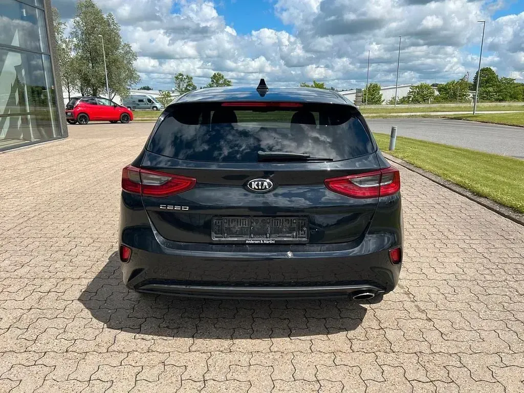 Gebraucht Kia Ceed 140 PS (102 kW) 2019 Kleinwagen