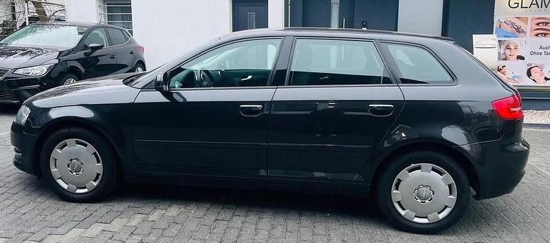 Gebraucht Audi A3 125 PS (91 kW) 2011 Grau Kleinwagen