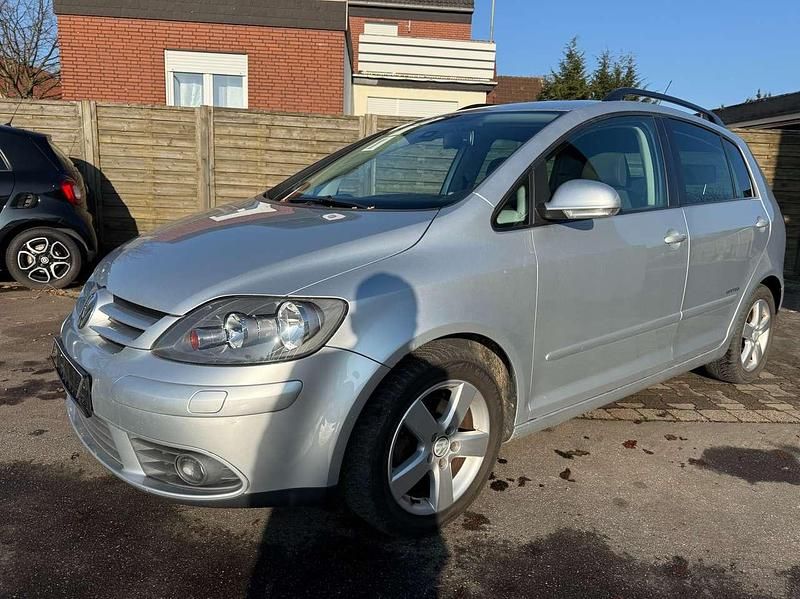 Reflexsilber metallic Gebraucht 2008 VW Golf Plus Cross United Van / Kleinbus | 4.999 € (Fairer Preis) - Bild 1/4