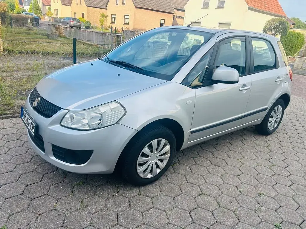 Gebraucht Suzuki SX4 Comfort 107 PS (78 kW) 2008 Grau Limousine