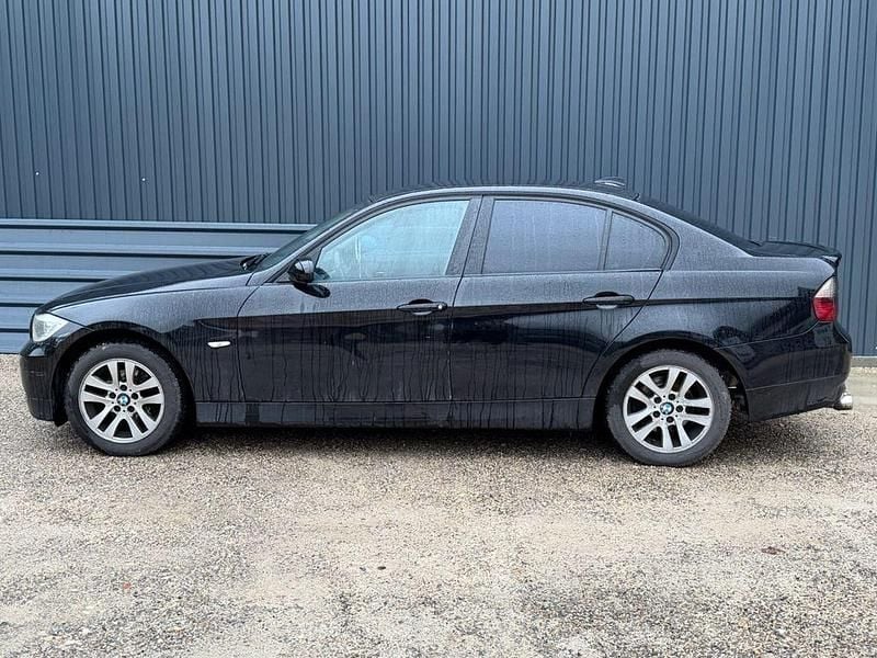 Gebraucht BMW 318 Advantage 129 PS (94 kW) 2006 Schwarz Limousine