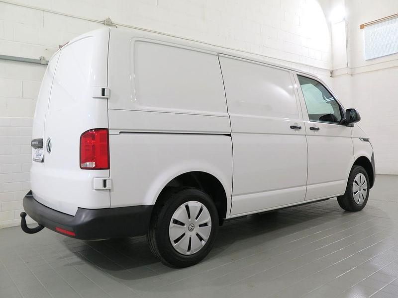 Gebraucht VW Transporter 110 PS (80 kW) 2023 Candyweiß Van