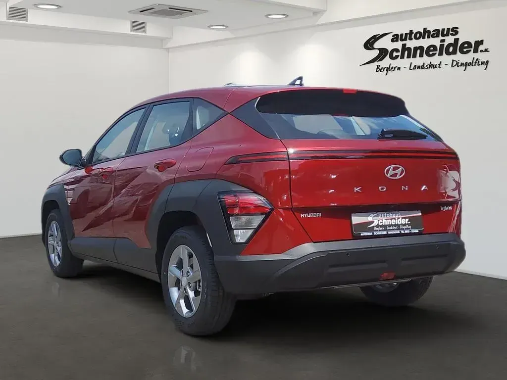 Neu Hyundai Kona Select 137 PS (100 kW) 2026 Rot SUV