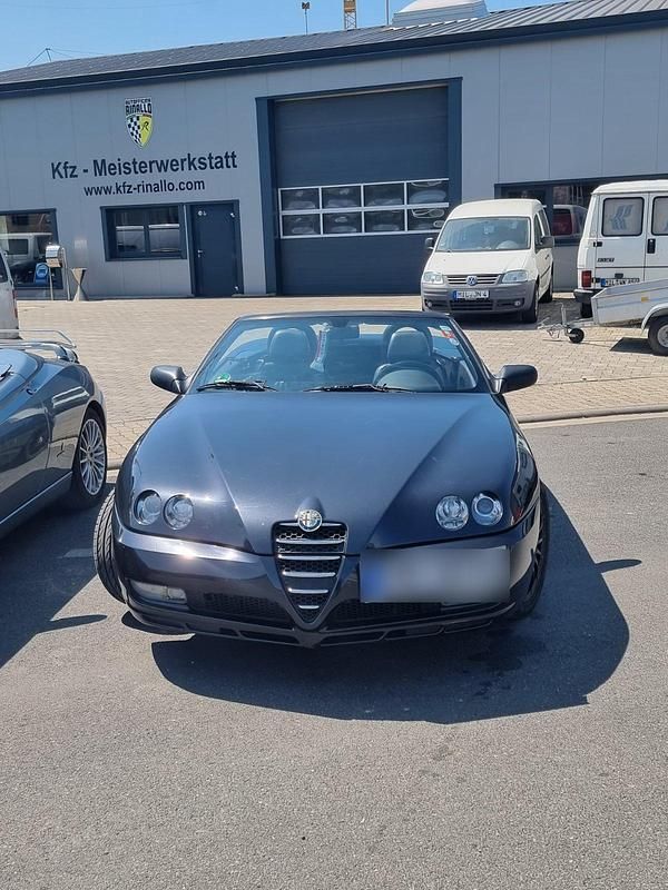 Gebraucht Alfa Romeo Spider 166 PS (122 kW) 2003 Schwarz Cabrio