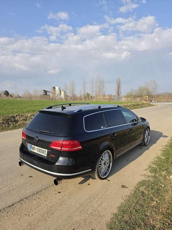 Gebraucht VW Passat Highline 299 PS (219 kW) 2012 Schwarz Kombi