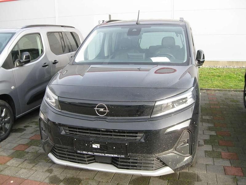 Neu Opel Combo Life Elegance 131 PS (96 kW) 2025 Kristall silber Kombi