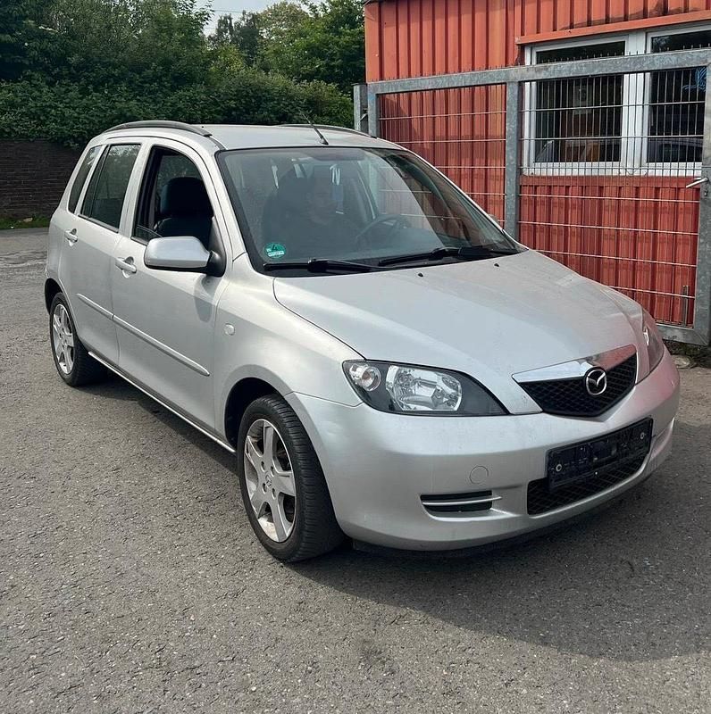 Gebraucht Mazda 2 80 PS (58 kW) 2004 Silber Kleinwagen