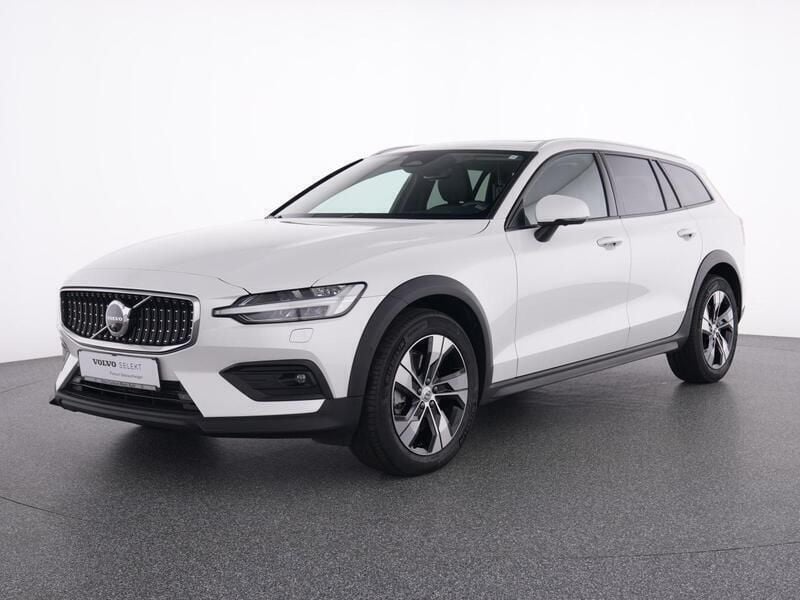Gebraucht Volvo V60 CC Plus 197 PS (144 kW) 2023 Weiß Kombi
