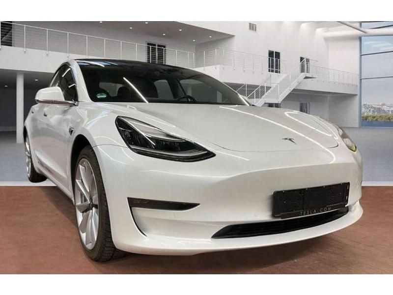 Gebraucht Tesla Model 3 Standard Range Plus 239 kW (325 PS) 2019 Weiß metallic Limousine