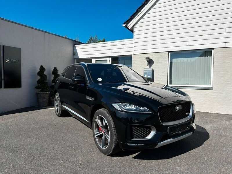 Gebraucht Jaguar F-Pace S 300 PS (220 kW) 2017 Schwarz SUV