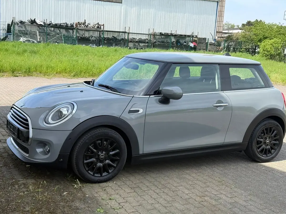 Gebraucht Mini Cooper 136 PS (100 kW) 2020 Grau Kleinwagen