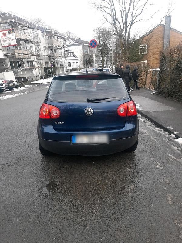 Gebraucht VW Golf V 75 PS (55 kW) 2007 Blau Kleinwagen
