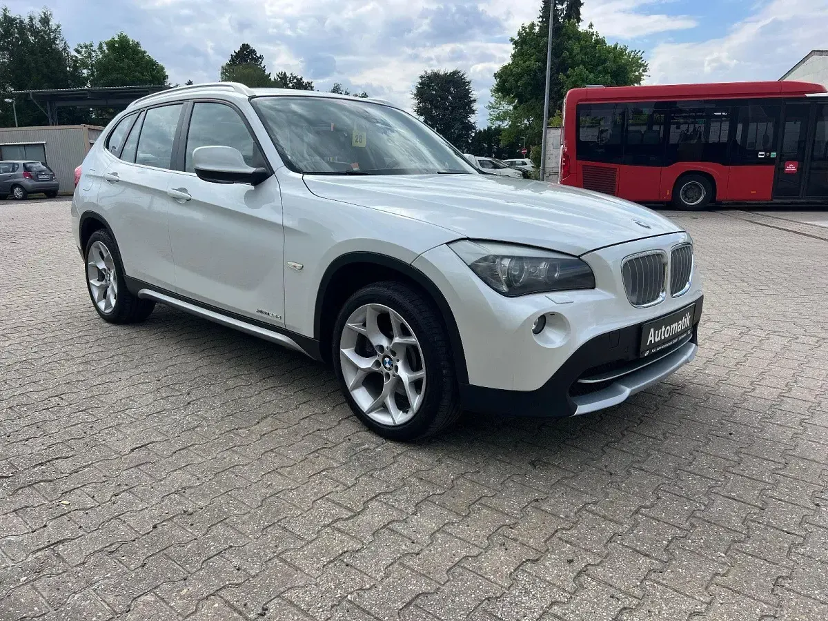 Gebraucht BMW X1 204 PS (150 kW) 2011 Weiß SUV