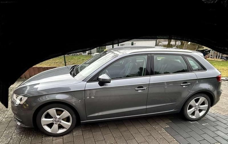 Gebraucht Audi A3 Ambition 150 PS (110 kW) 2016 Grau Kombi