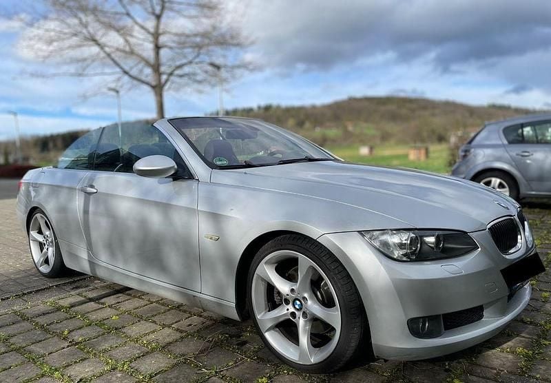 Silber Gebraucht 2007 BMW 325 Cabriolet M Performance Cabrio | 8.300 € (Fairer Preis) - Bild 1/4