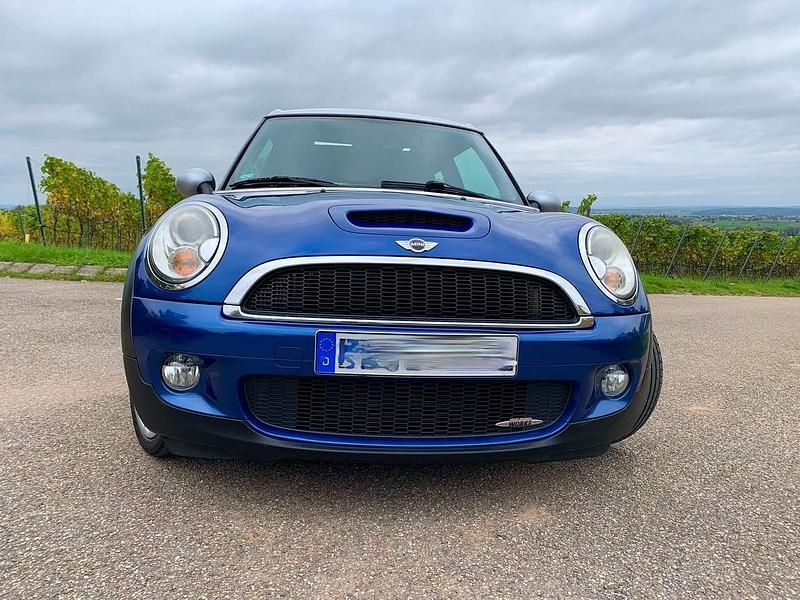 Blau Gebraucht 2008 Mini John Cooper Works Clubman Kombi | 5.900 € (Fairer Preis) - Bild 1/4