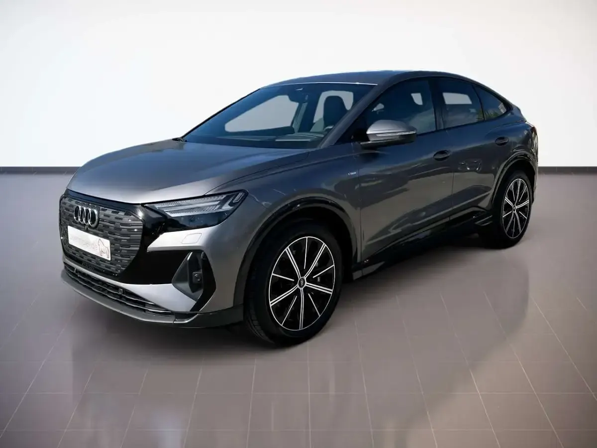 Gebraucht Audi Q4 Sportback e-tron Sport 210 kW (286 PS) 2026 Taifungrau SUV