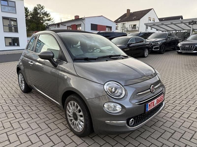 Grau Gebraucht 2023 Fiat 500 Dolcevita Cabrio | 12.100 € (Guter Preis) - Bild 1/4