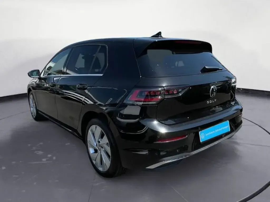 Gebraucht VW Golf VIII Style 204 PS (150 kW) 2025 Schwarz Limousine