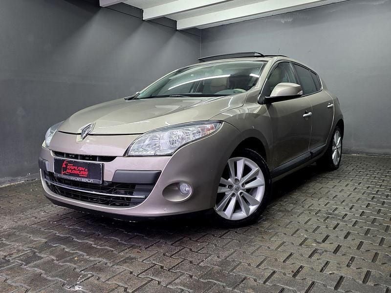 Gebraucht Renault Mégane Luxe 140 PS (102 kW) 2011 Braun Limousine