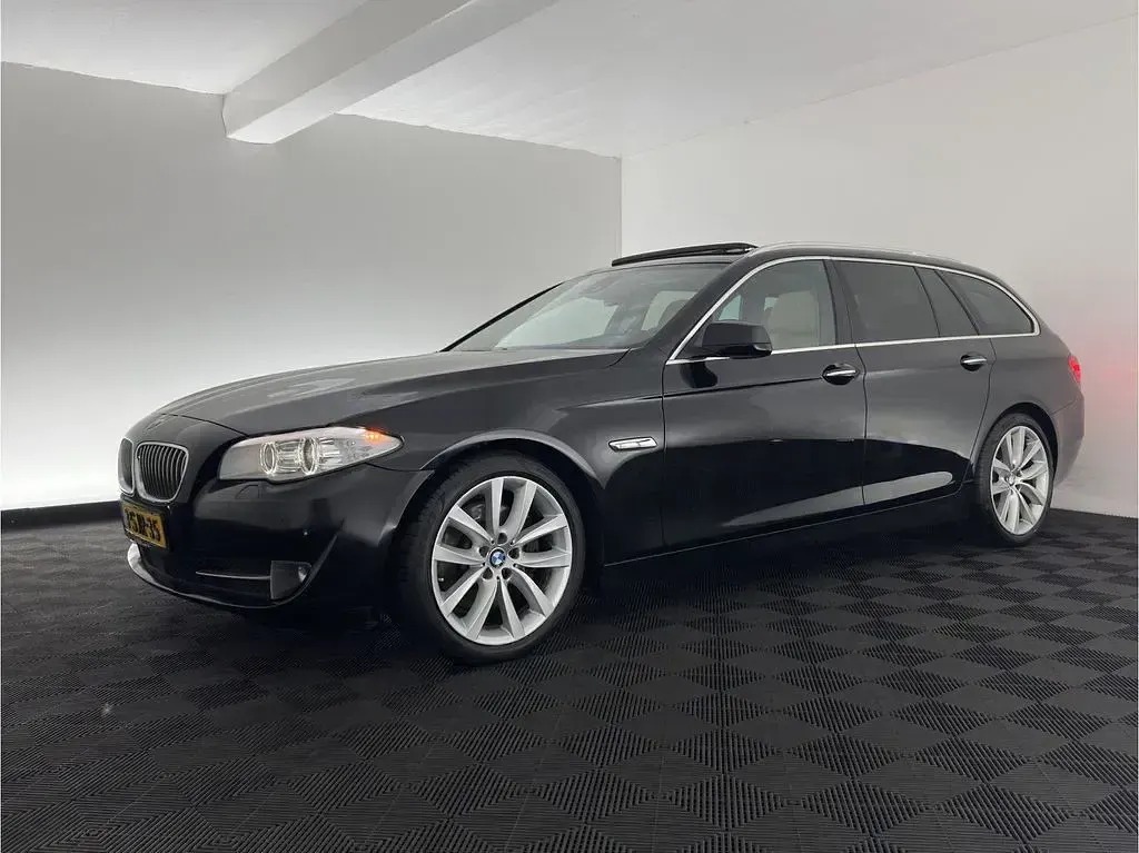 Gebraucht BMW 530 Executive 258 PS (189 kW) 2012 Schwarz Kombi