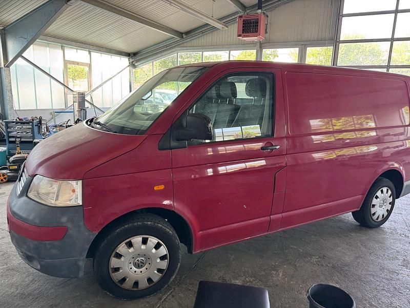 Rot Gebraucht 2003 VW T4 Van | 3.700 € - Bild 1/4