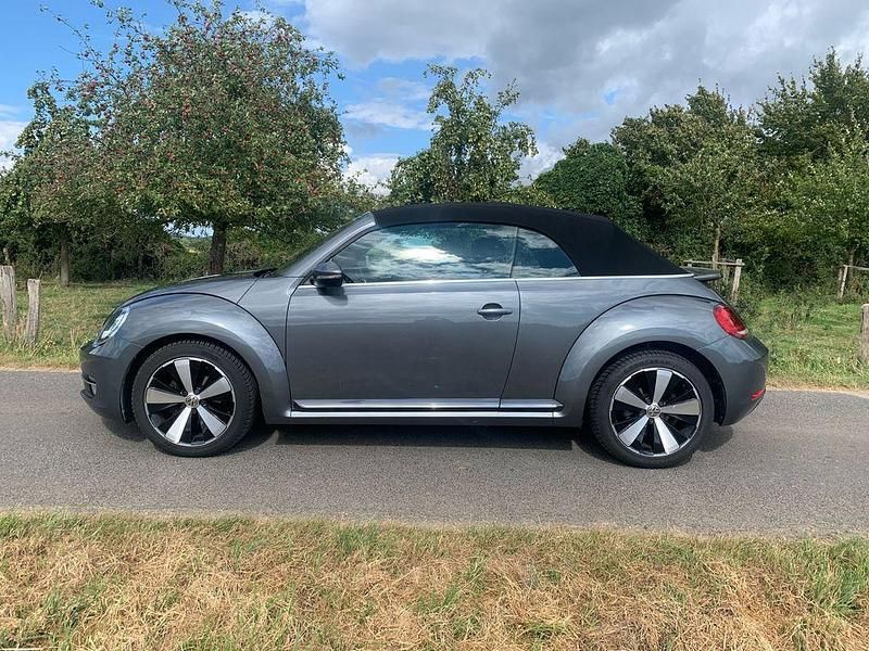 Gebraucht VW Beetle Allstar 105 PS (77 kW) 2016 Grau Kleinwagen