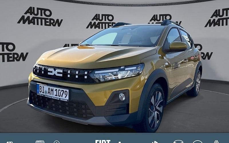 Gebraucht Dacia Sandero Expression 110 PS (80 kW) 2026 Gelb Limousine