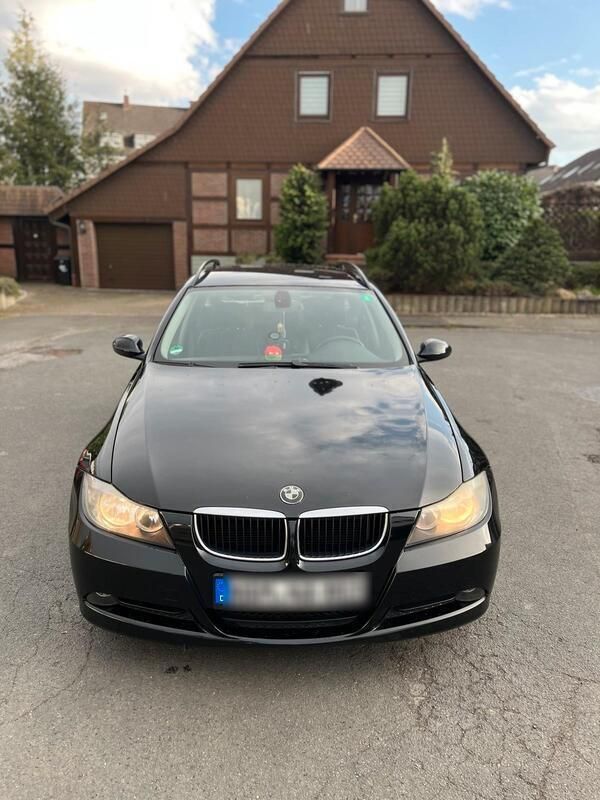 Schwarz Gebraucht 2007 BMW 318 Kombi | 3.500 € (Fairer Preis) - Bild 1/4