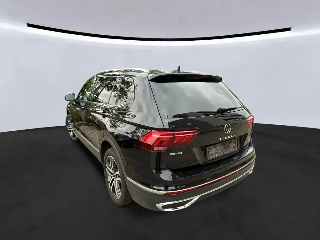 Gebraucht VW Tiguan Allspace Elegance 190 PS (139 kW) 2022 Schwarz SUV