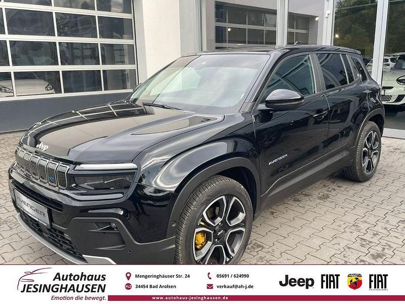 Schwarz Gebraucht 2023 Jeep Avenger EV Summit SUV | 27.750 € (Fairer Preis) - Bild 1/4
