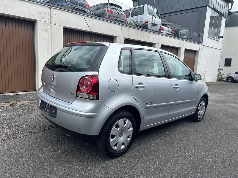 Gebraucht VW Polo United 80 PS (58 kW) 2009 Silber Limousine