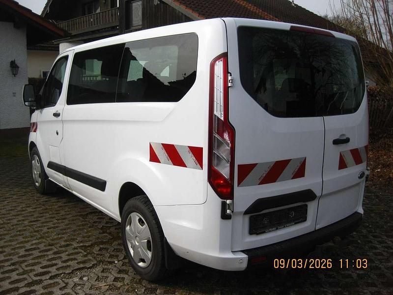 Gebraucht Ford Transit Custom Trend 131 PS (96 kW) 2020 Frostweiß Van / Kleinbus
