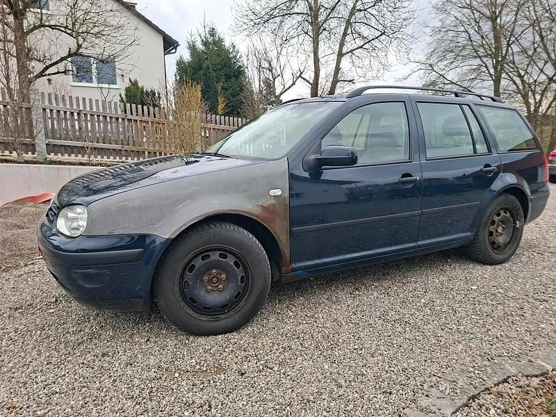 Gebraucht VW Golf IV 101 PS (74 kW) 2003 Blau Kombi