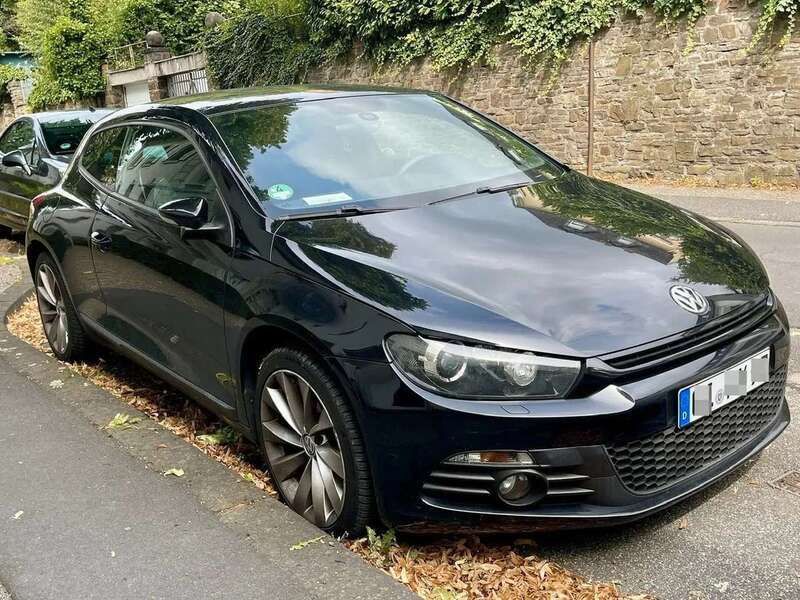 Schwarz Gebraucht 2011 VW Scirocco Team Coupé | 9.200 € (Fairer Preis) - Bild 1/4