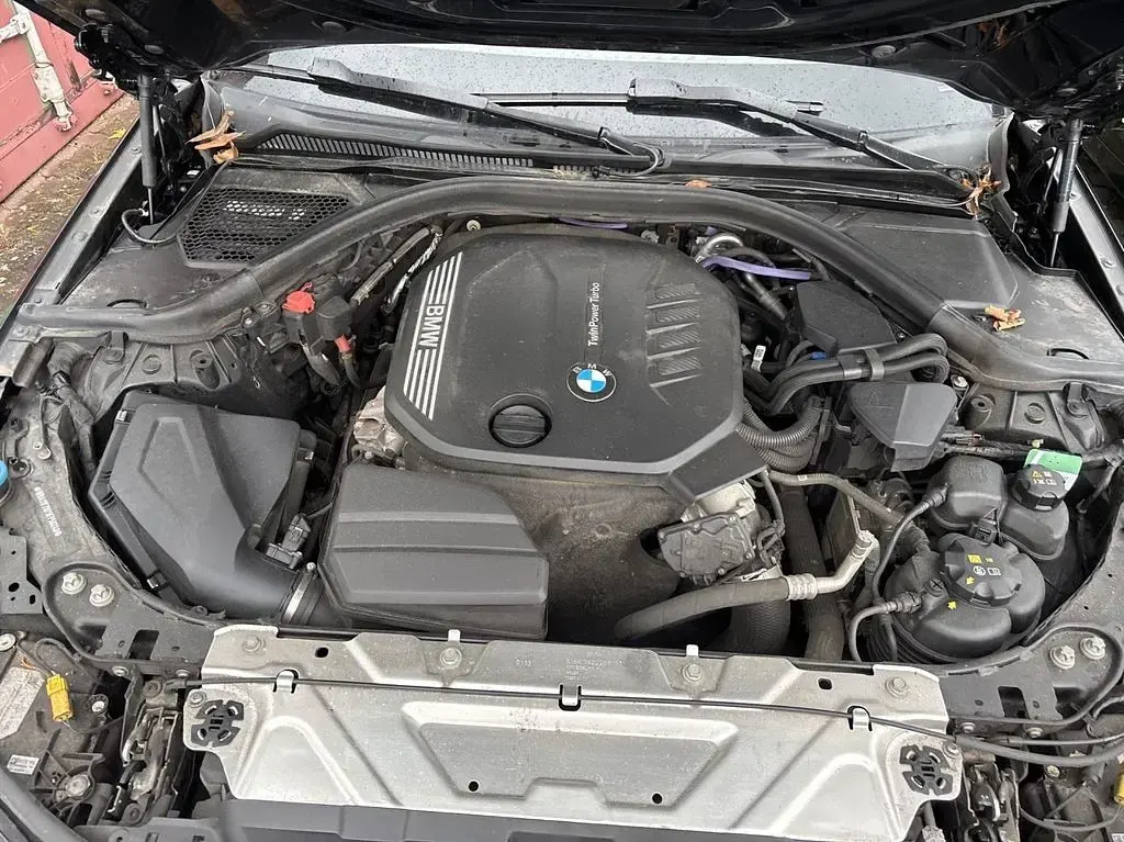 Gebraucht BMW 318 150 PS (110 kW) 2023 Schwarz Kombi