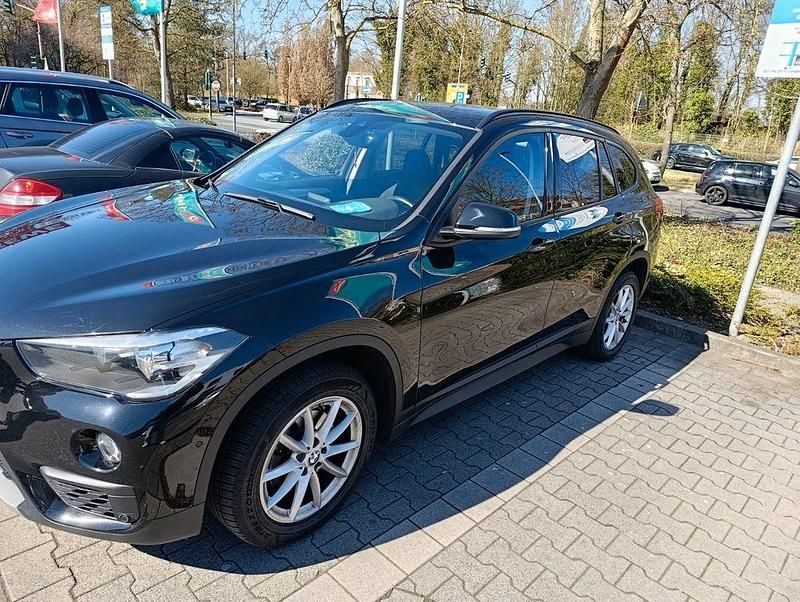 Second-hand BMW X1 Advantage 140 CP (102 kW) 2018 Negru SUV